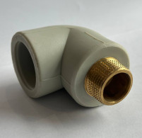 Поліпропіленовий кутник 32х1зв.