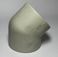 Поліпропіленовий кутник 40х45*.